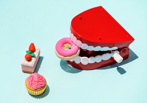 Keep your teeth healthy in 4 simple ways
